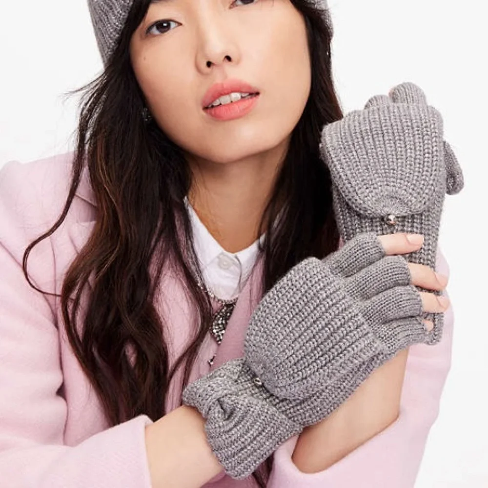 KATE SPADE METALLIC BOW POP TOP CONVERTIBLE MITTENS FINGERLESS GLOVES SILVER NWO